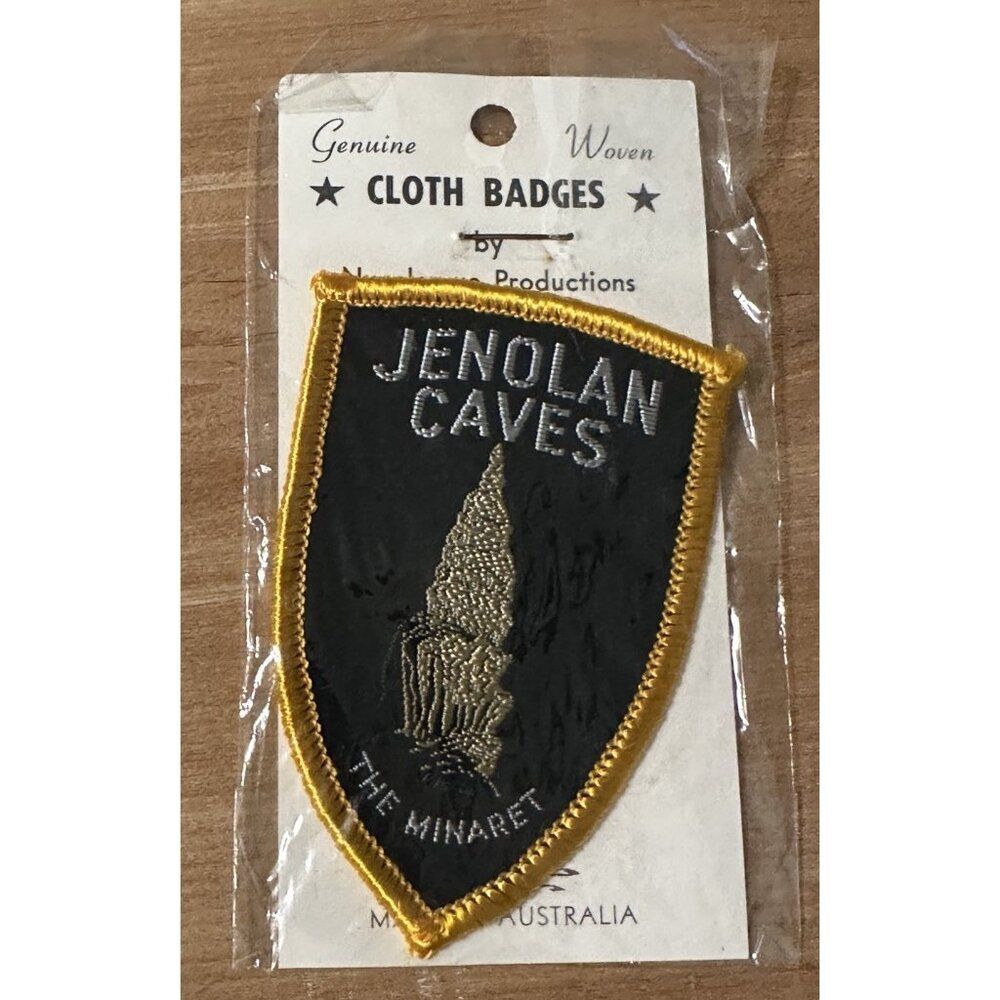 Vtg JENOLAN  CAVES MINARET South Wales Australia Hat Jacket Patch Blue Mountains